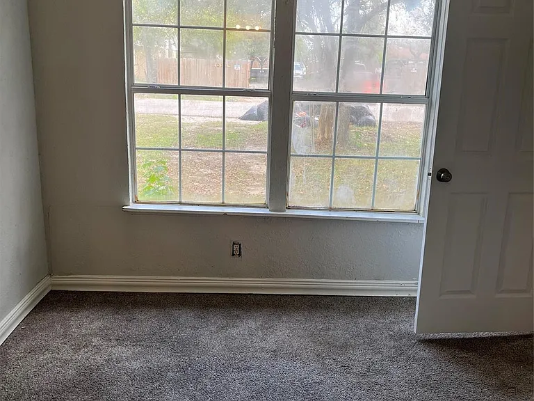 10533 Barnham St — Photo 8