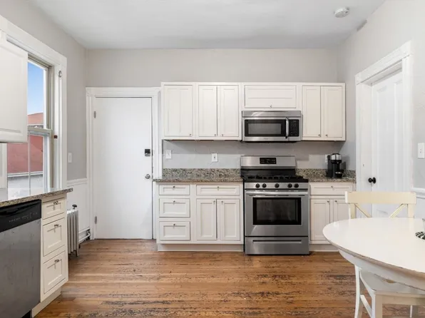 635 Dorchester Ave APT 3, Boston, MA 02127