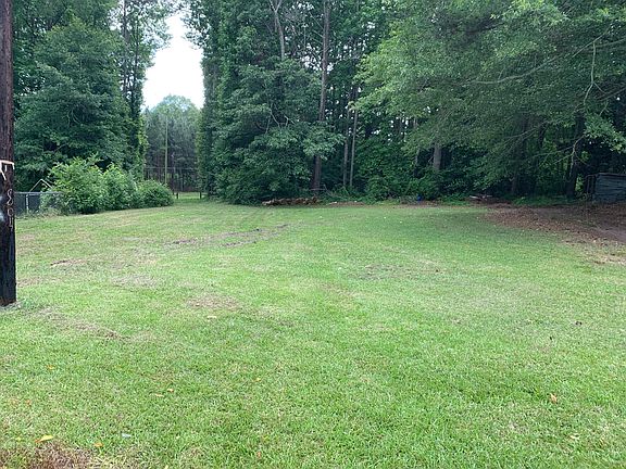 3rd image of 95 Walnut Hill Rd