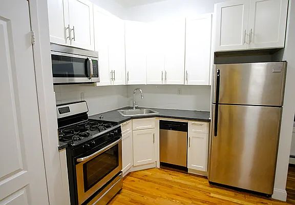 2nd image of 128 W 116th St #2A