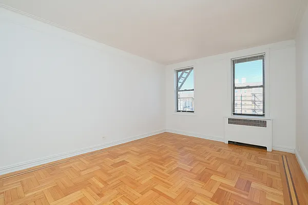 Sold by Houlihan Lawrence | media 7