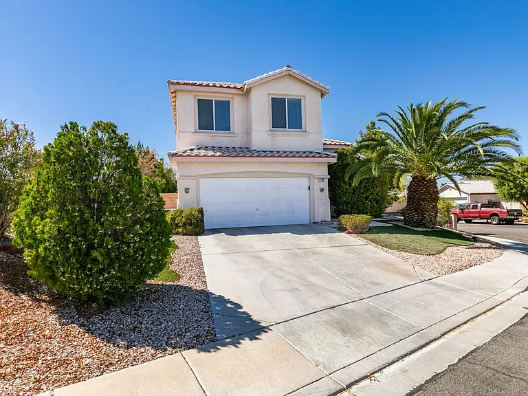 2760 Saigon Dr — Photo 38