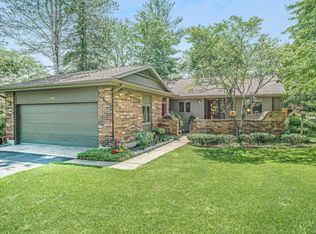 3706 Charlevoix Dr SE, Grand Rapids, MI 49546