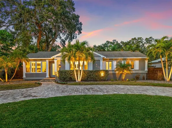 335 34th Ave NE, Saint Petersburg, FL 33704