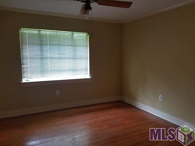 2nd image of 177 E River Oaks Dr