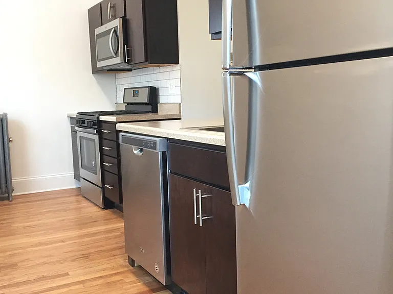 5330 N Kenmore Ave #3W — Photo 1