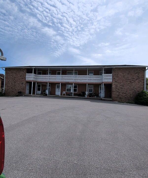 1st image of 1720 Badger St APT 6