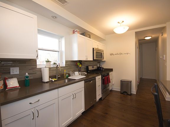 3rd image of 2253 N Janssen Ave APT 1R