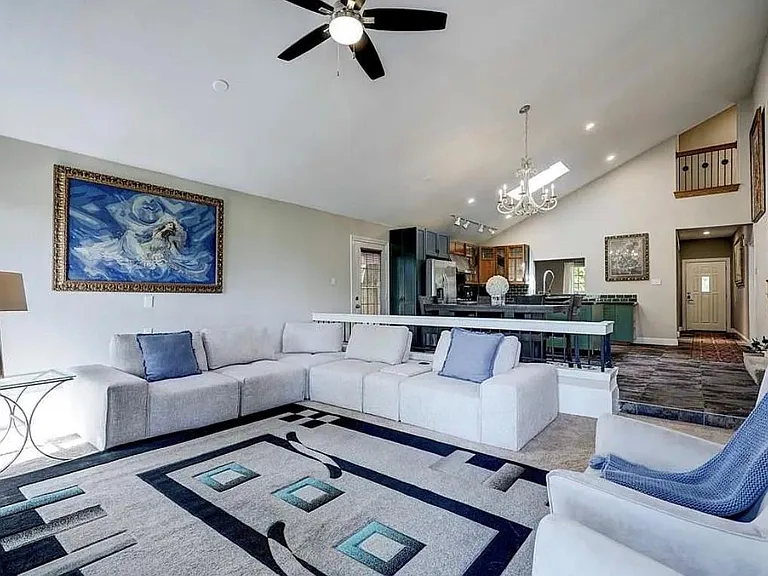 8 N Timber Top Dr — Photo 4