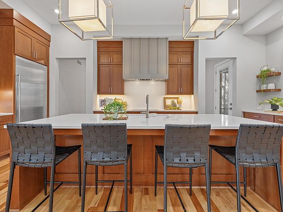 2nd image of 2012 N Veranda Cir