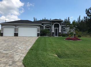 9236 Light St, Port Charlotte, FL 33981