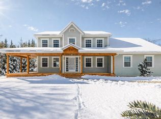 252 Gleneagles Dr, Hammonds Plains, NS B4B 1V8