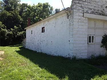 2nd image of 103 Johnston Rd