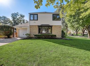 801 S Mitchell Ave, Arlington Heights, IL