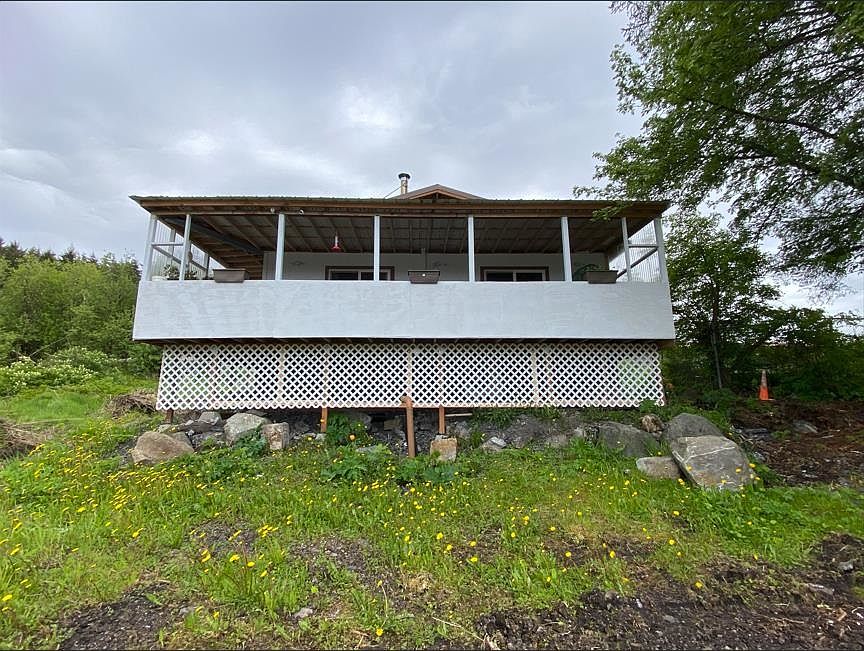 1st image of 620 N Park St