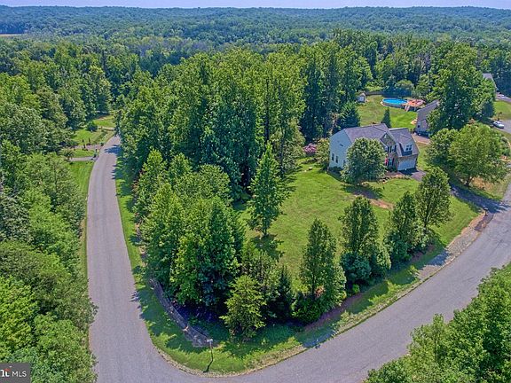 3rd image of 9 Ram Ln