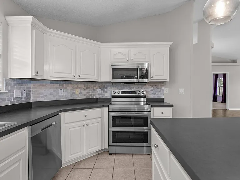2081 Seagrape Dr — Photo 17