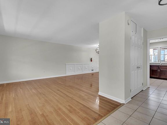 5th image of 4706 Mangum Rd