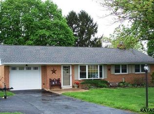 20 Woodland Dr, Jacobus, PA 17407