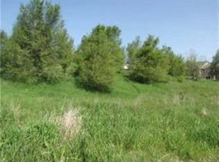 1730 Rogers Creek Rd, Ely, IA 52227