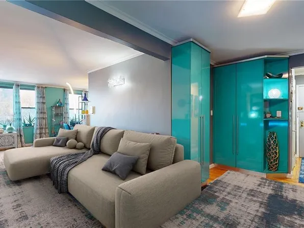 3101 Ocean Pkwy #B2, Brooklyn, NY 11235