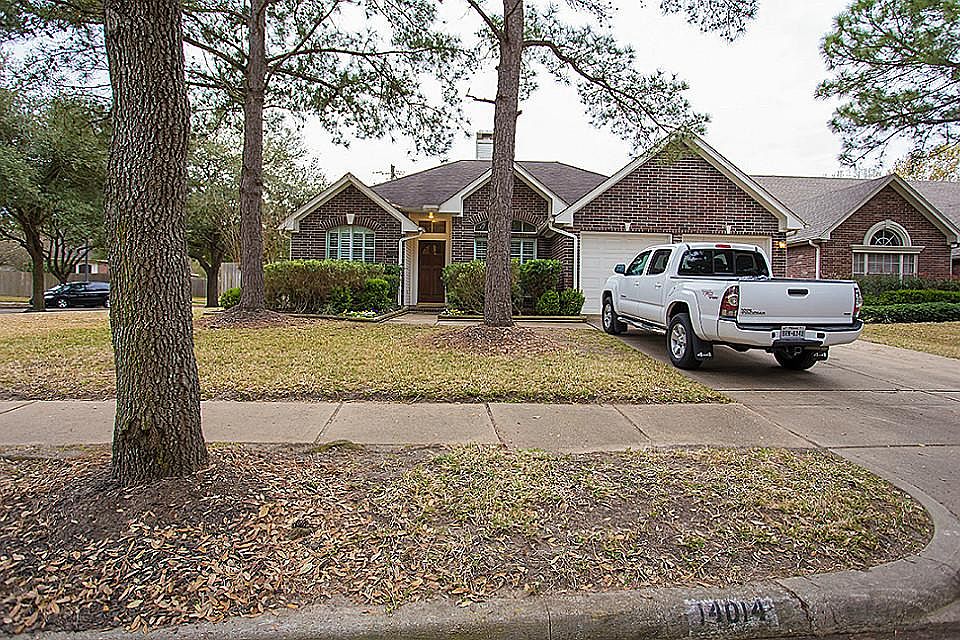 1st image of 14014 Crown Glen Ct