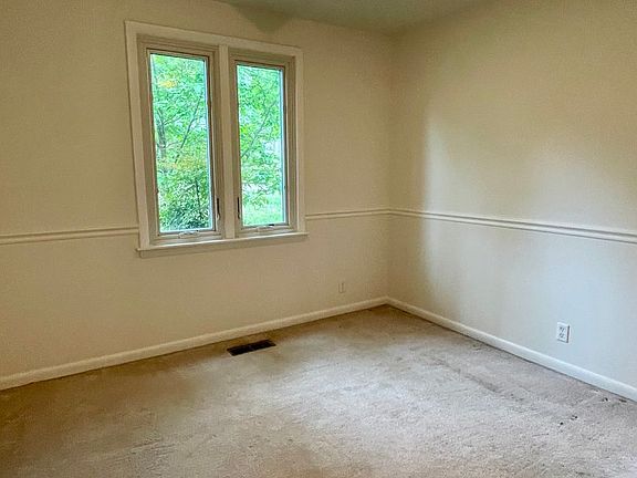 4th image of 6808 River Ridge Dr
