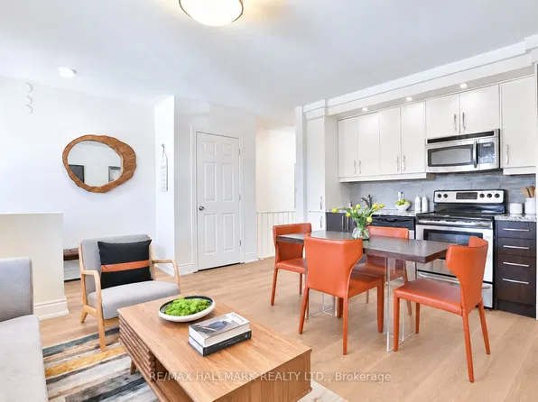 535 Westmount Ave, Toronto, ON M6E 3N6