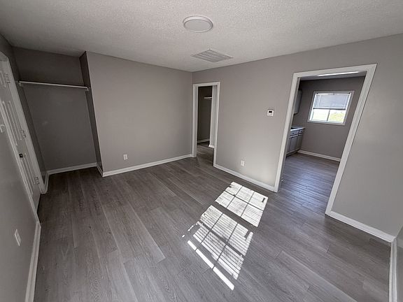 2nd image of 1157 N Belvedere Blvd