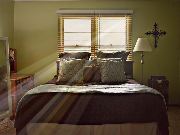 4th image of 515 N Ozark St