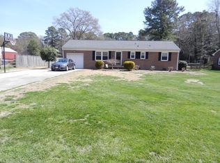 8 Harris Rd, Newport News, VA 23606