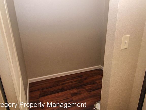 4th image of 14665 NE 34th St APT B-5