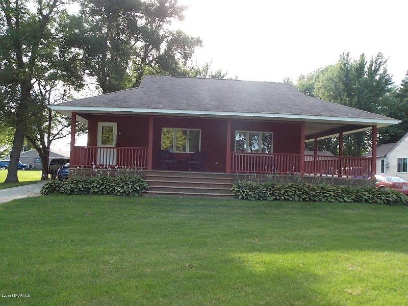 1st image of 106 Rotterdam Ave