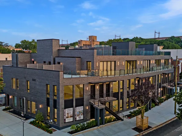 21-31 Shore Boulevard image 1 of 17