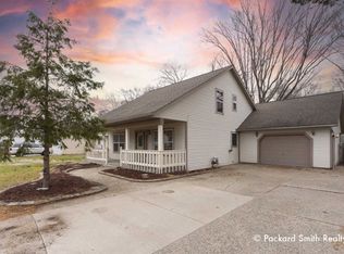 1256 Shettler Rd, Norton Shores, MI 49444