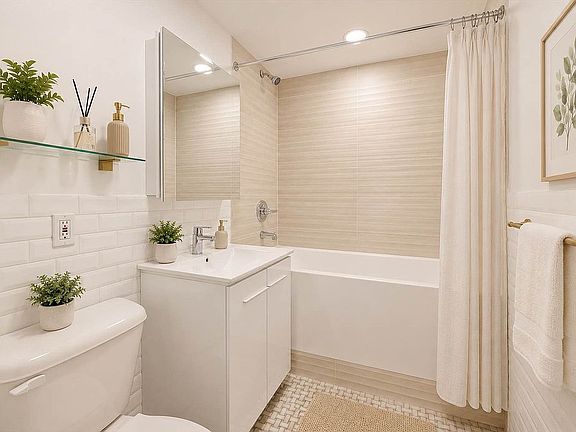 5th image of 385 Vernon Ave APT 2A