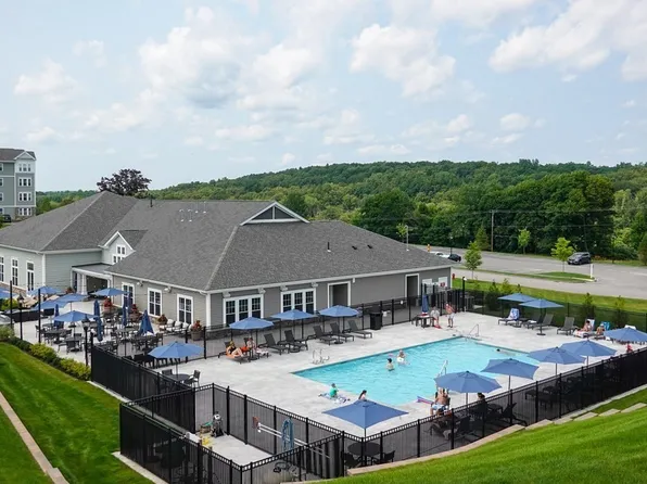 11 Peters Farm Way #113, Westborough, MA 01581