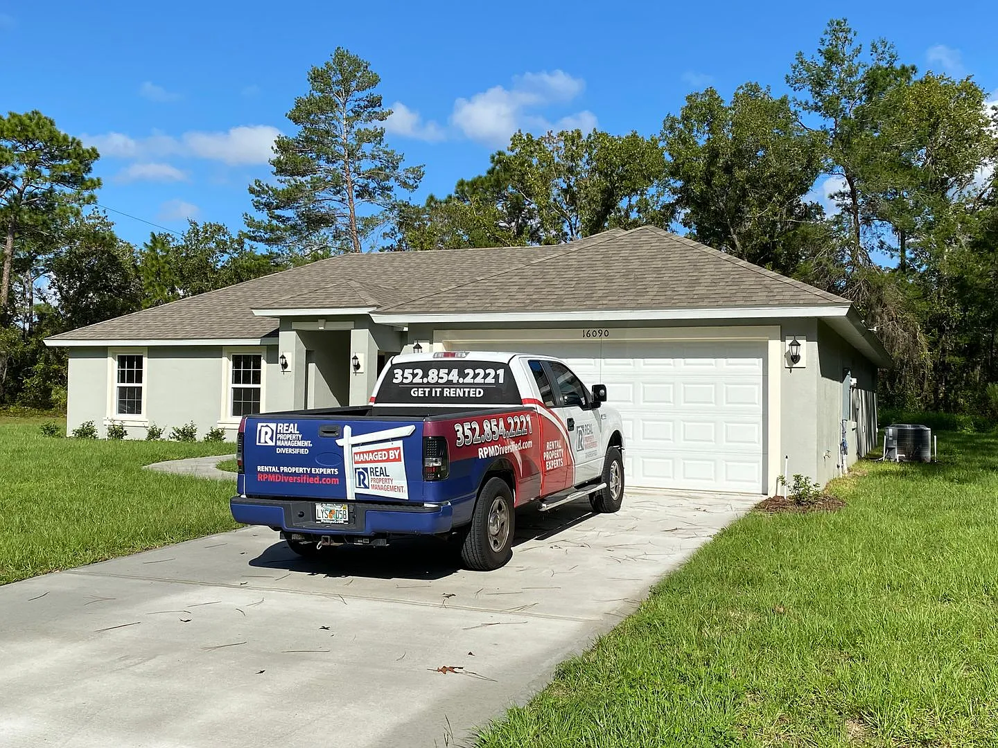 Great New Rent On 4/2! Desirable Sw Ocala Neighborhood 4/2/2 *Won't Last* — Photo 2