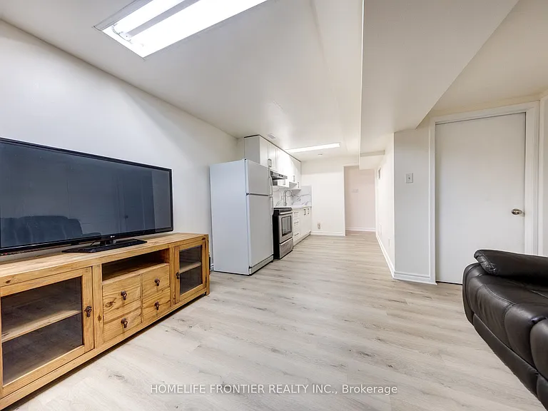 258 Conley St #BASEMENT — Photo 10