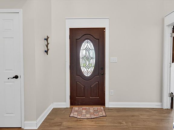 4th image of 1036 Lower Sandford Rd