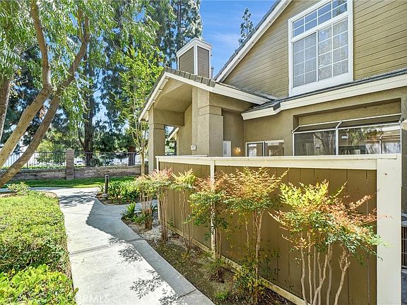 4th image of 16520 Greystone Dr