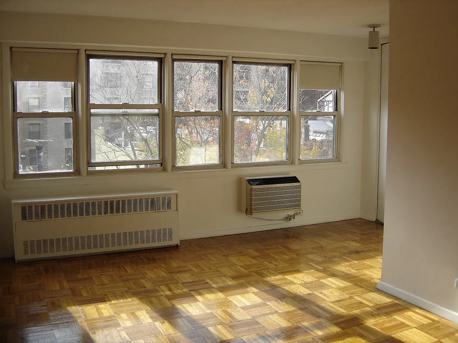 150 East 37th Street — Photo 1
