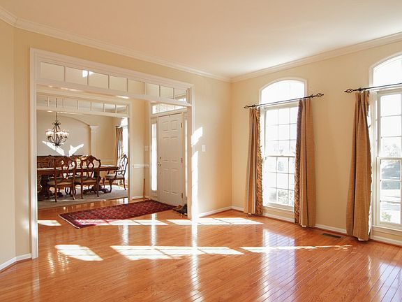 4th image of 4752 Sun Orchard Dr