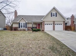 6512 N London Ave, Kansas City, MO 64151