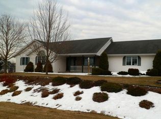 5521 Windsor Dr, Sheboygan, WI 53083