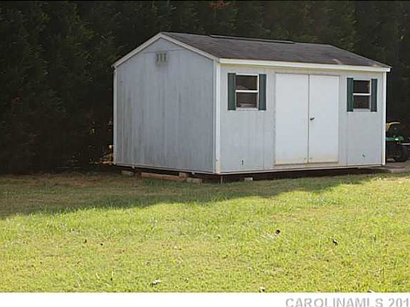 2nd image of 111 Woodbend Dr