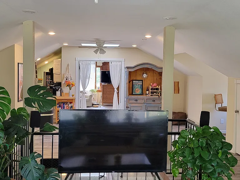 1361 N York St #7 — Photo 10