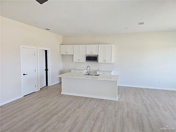 4th image of 8018 N 48th Ln
