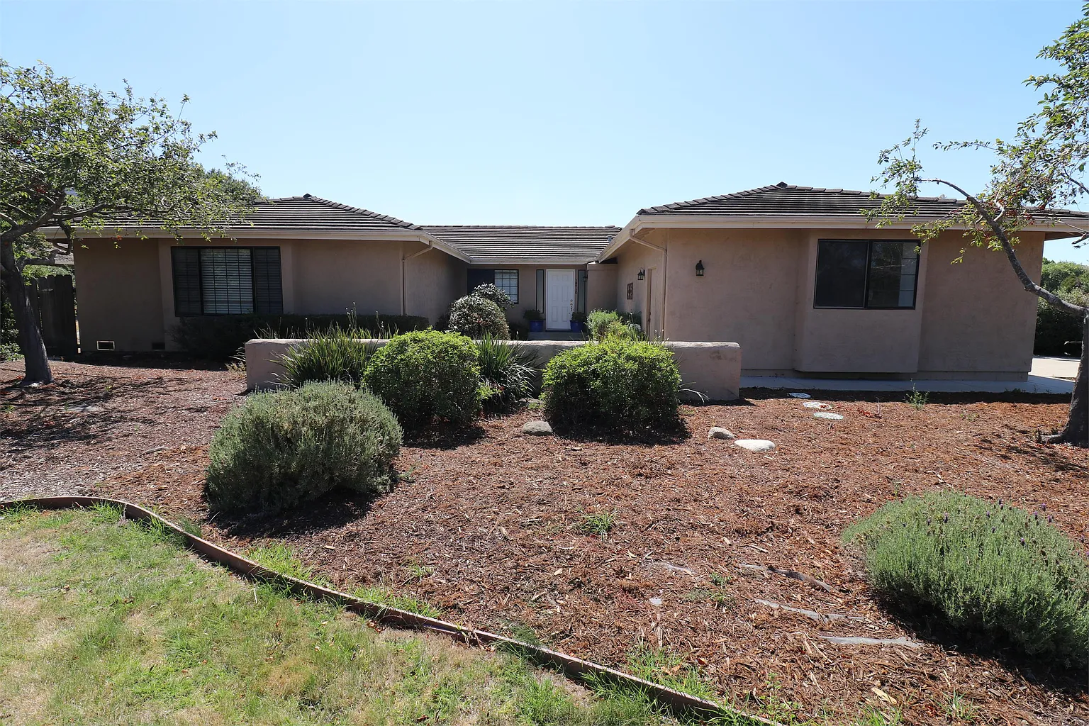 18710 Ranchito Del Rio Dr photo 1