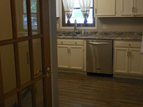 4th image of 314 Plaza Dr